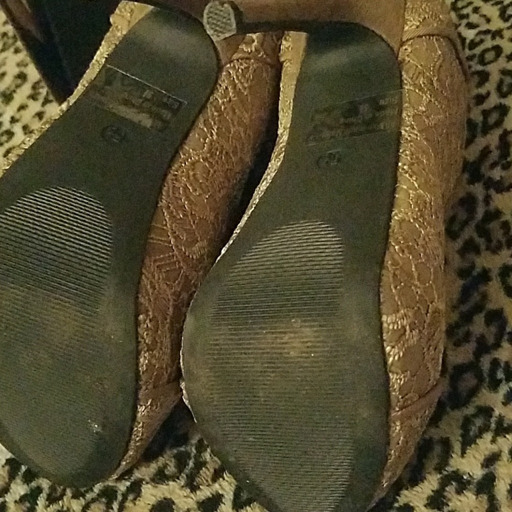 Booties - Picture 4 of 4